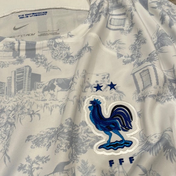 Men's Nike Griezmann France Away Jersey 2022 size L brand new with tag - Picture 2 of 7